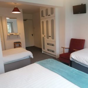 Alternative view of Family Room With En-Suite